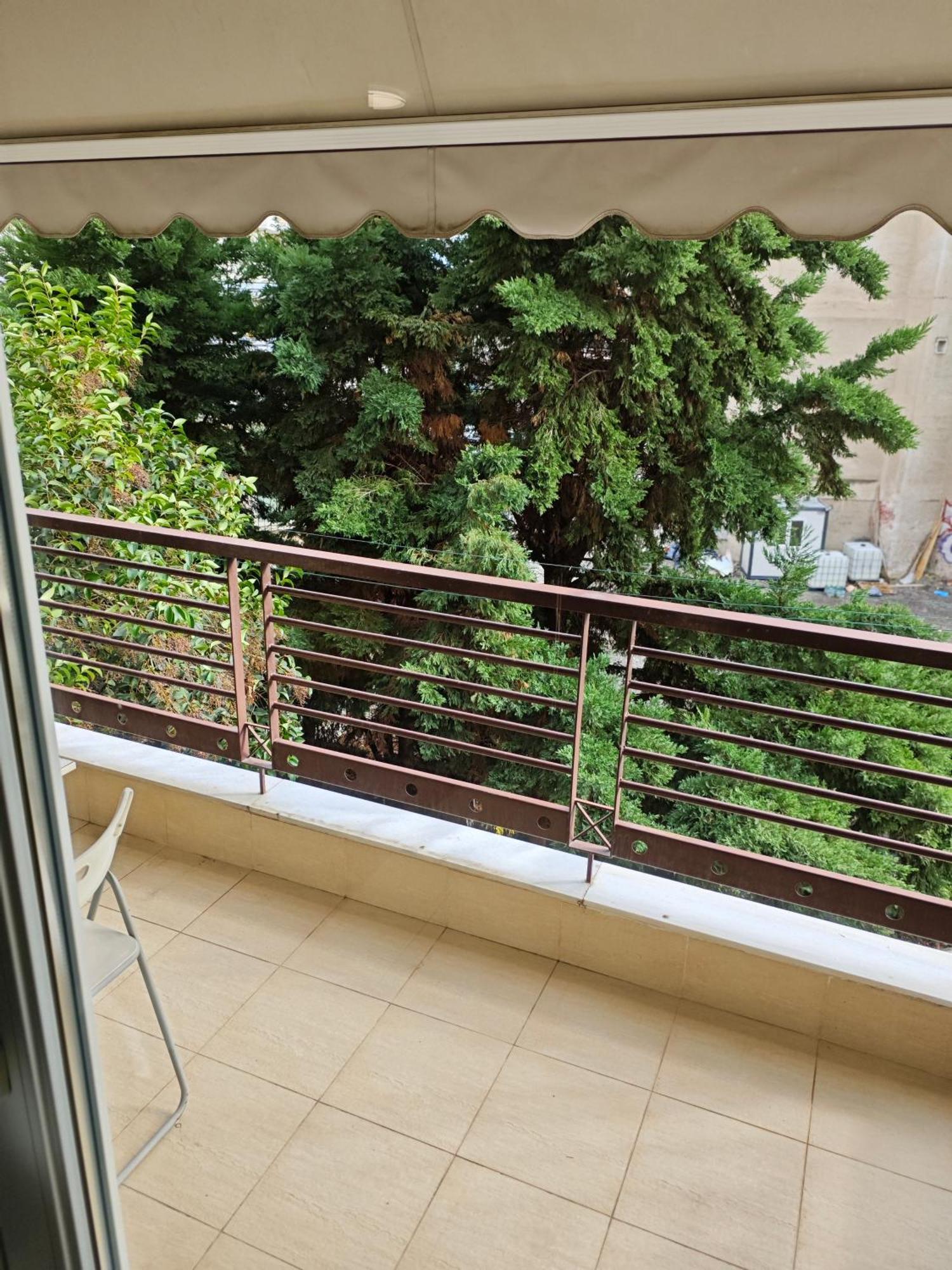 Modern 2 With Parking Paid, 100m From Metro Apartment